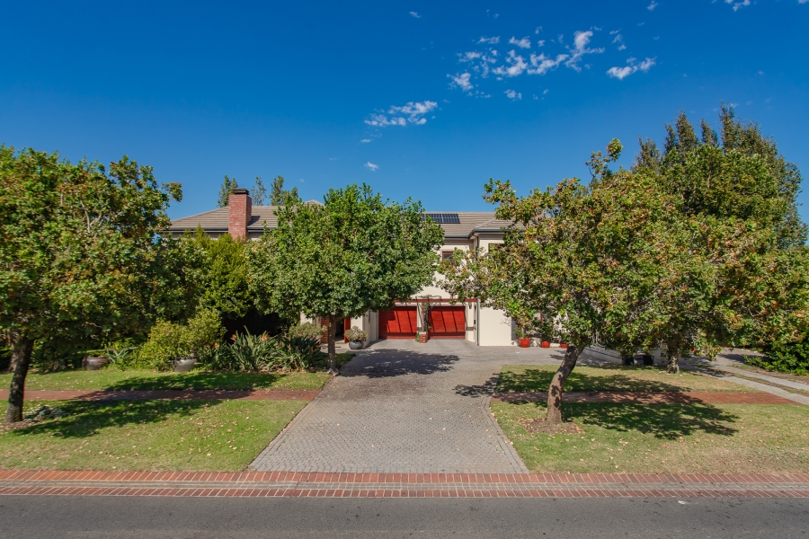 5 Bedroom Property for Sale in Val De Vie Estate Western Cape